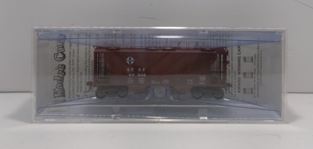 Kadee 8621 HO Scale ATSF 2-Bay Covered Hopper #87305 LN/Box