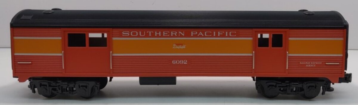 MTH 30-6060S O Gauge Southern Pacific Streamlined Baggage Car #6092 LN/Box