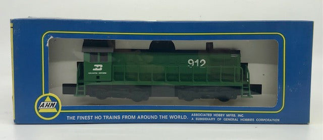 AHM 5010CD HO Scale Burlington Non Powered Alco Diesel Locomotive #912 LN/Box