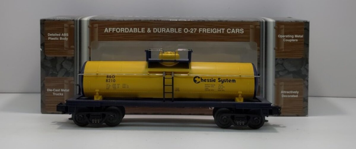 MTH 33-7303 O Gauge Chessie Tank Car #8210 LN/Box