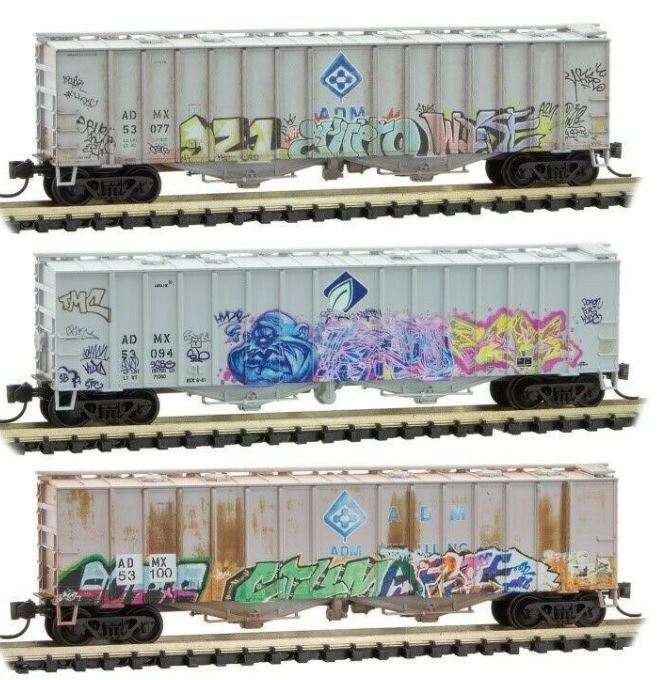 Micro-Trains 99305720 N Scale AMX Graffiti 2-Bay Covered Hopper (Set of 3) NIB