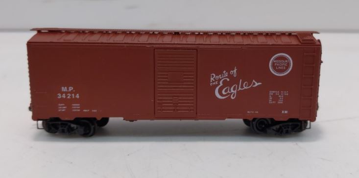 Deluxe Innovations 141521 N Scale MP 