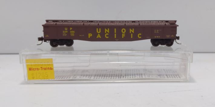Micro-Trains 10600020 N UP 50' Steel Side Fixed End Gondola w/Cover #229606 LN/Box