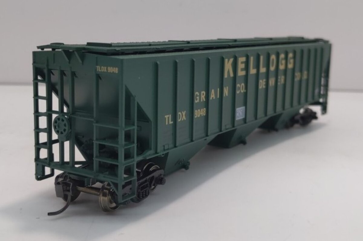 Athearn 6138 HO TLDX Kellogg Grain 3 Bay Covered Hopper #9048