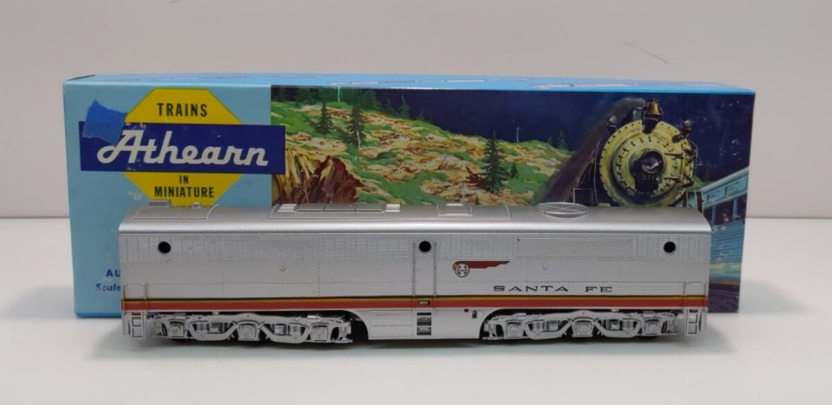 Athearn 3365 HO Scale Santa Fe PB-1 Dummy Diesel Locomotive