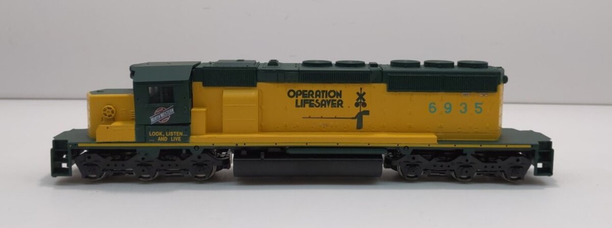 Athearn 4428 HO Chicago Northwestern SD40-2 Powered Diesel Locomotive #6935 LN/Box