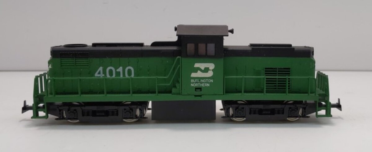 Life Like 08338 HO Burlington Northern ALCO C-415 Diesel Locomotive #4010