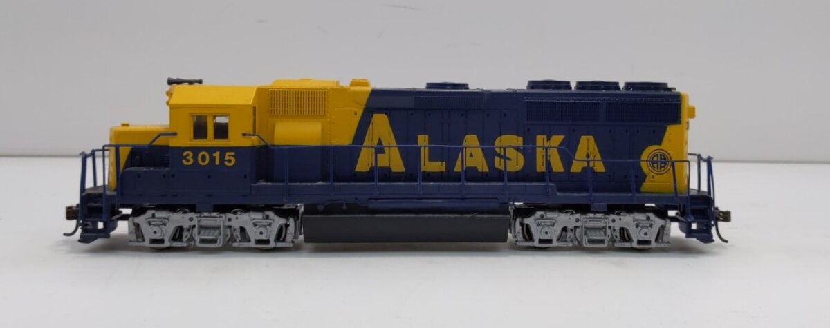 Bachmann 63598 HO Alaska Powered Diesel Locomotive #3015