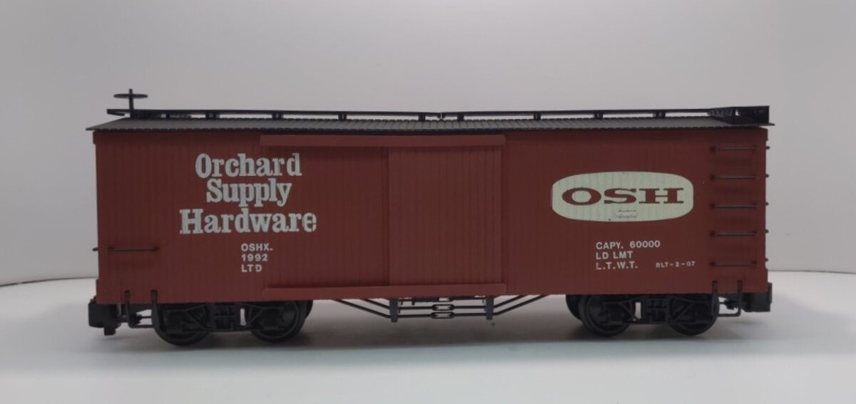 Bachmann 93396 G Scale Orchard Supply Hardware Boxcar LN/Box