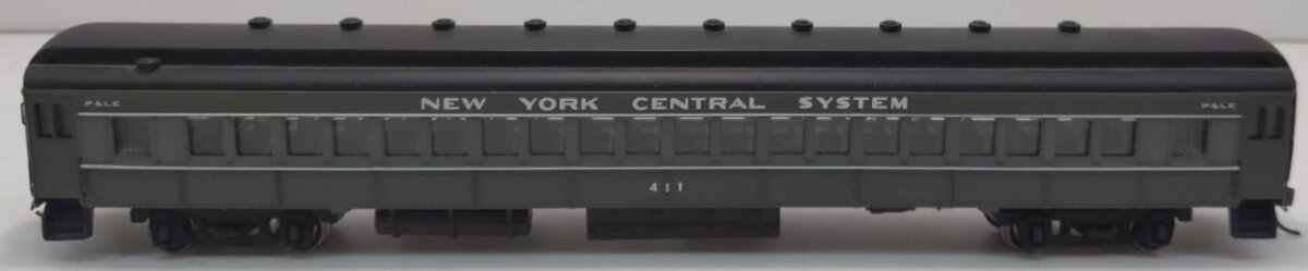 Bachmann 89402 HO Scale NYC/P&LE Coach #411 LN/Box
