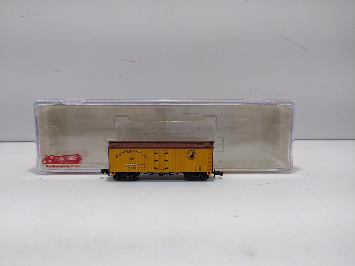 Roundhouse 87025 N Scale Northern Pacific 36 OT Truss Rod Reefer #207889 LN/Box
