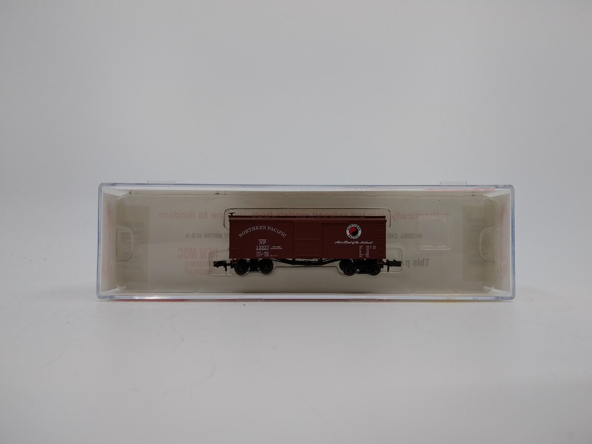 Roundhouse 87509 N Scale Northern Pacific 36' OT Truss Rod Box Car #13327 NIB