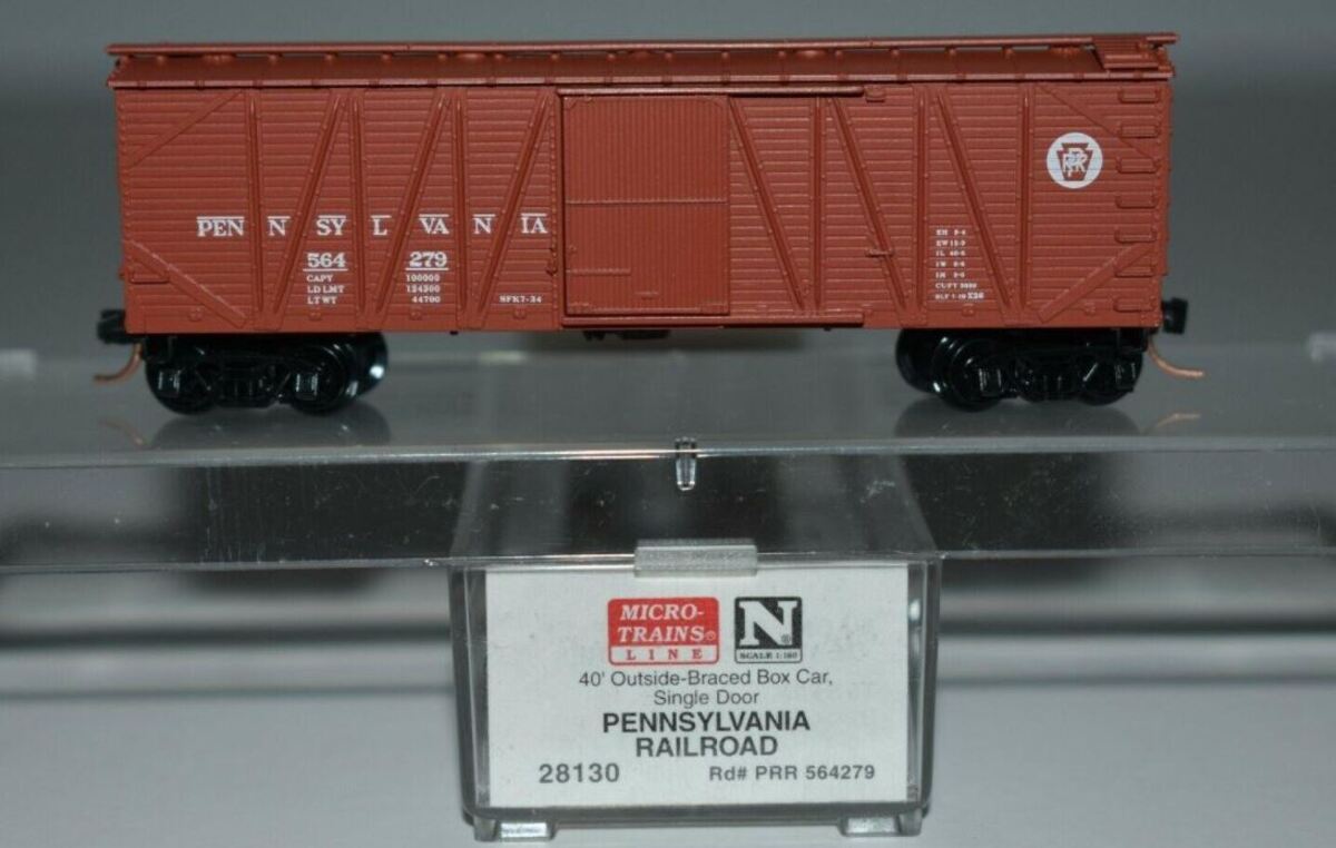 Micro-Trains 02800130 N Scale Pennsylvania 40' Outside Braced Boxcar #564279