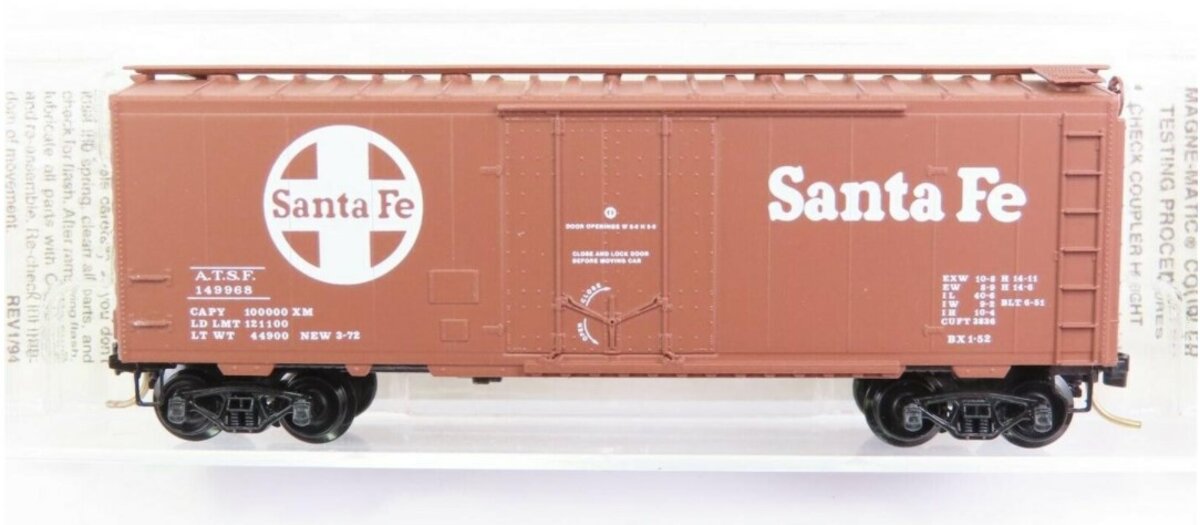 Micro-Trains 02100110 N Santa Fe 40' Standard Steel Plug Door Boxcar #149968 LN/Box