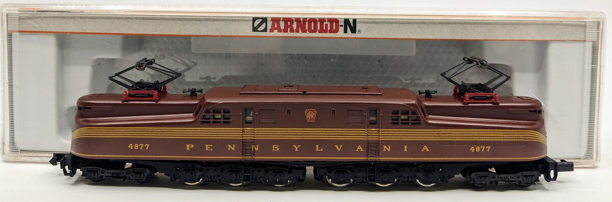 Arnold 5106 N Scale Pennsylvania Tuscan 5-Stripe Electric Locomotive #4877 LN/Box