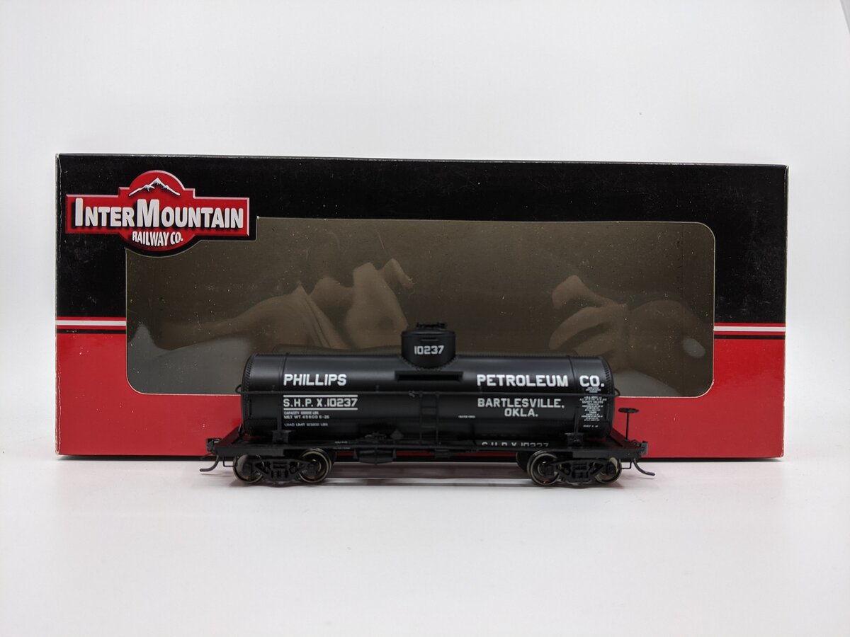 InterMountain 46217-03 HO Scale Phillips Petroleum Co. Tank Car #10237 LN/Box