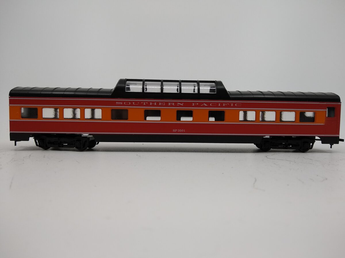 Con-Cor 0001-000942 HO Scale SP 72 FT Daylight Vista Dome Car #3501