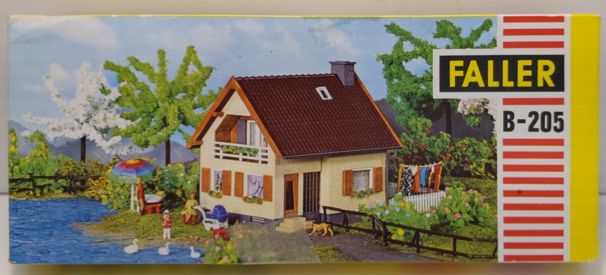 Faller B-205 HO Country Cottage Building Kit