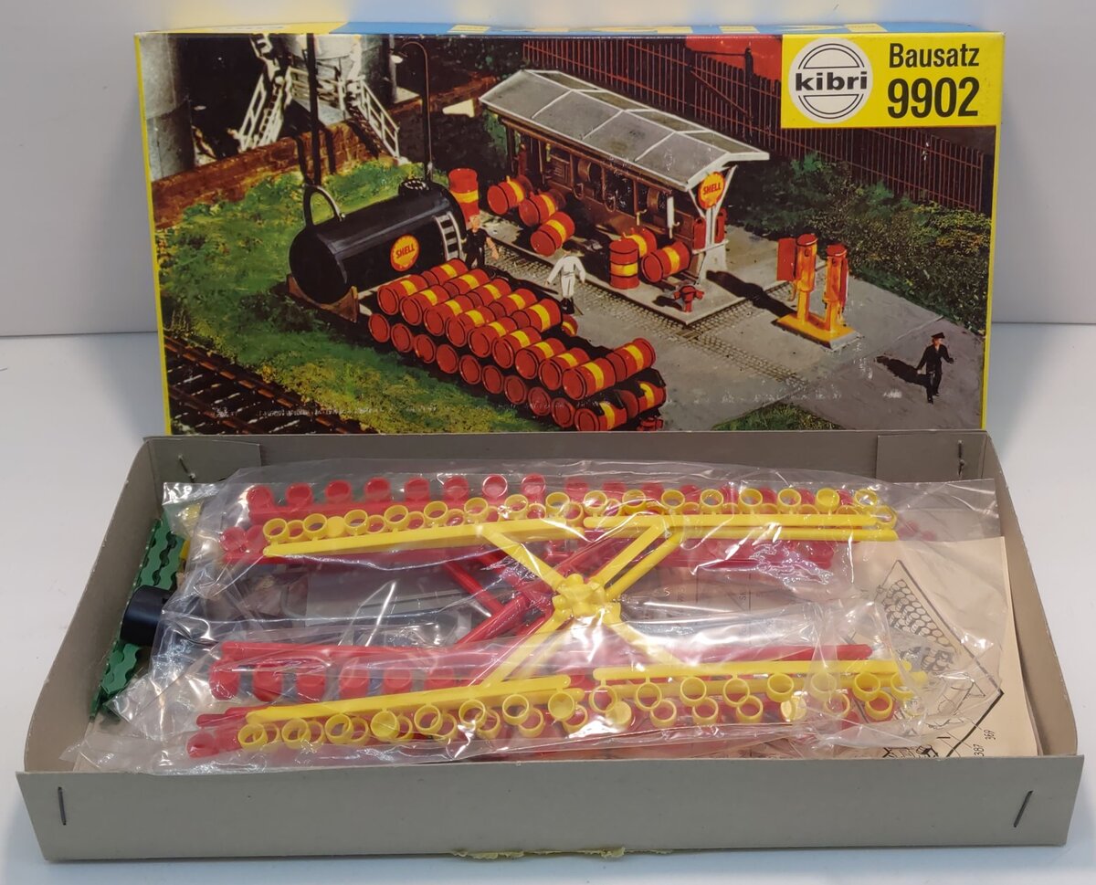 Kibri 9902 HO Shell Gas Filling Station Building Kit