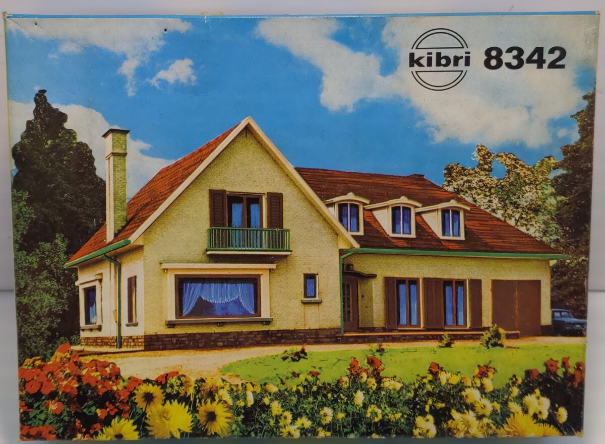Kibri 8342 HO Suburban House Building Kit