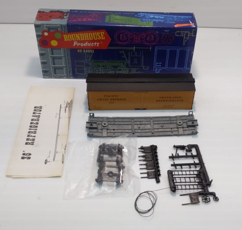 Roundhouse 3162 HO Scale Pacific Fruit Express 