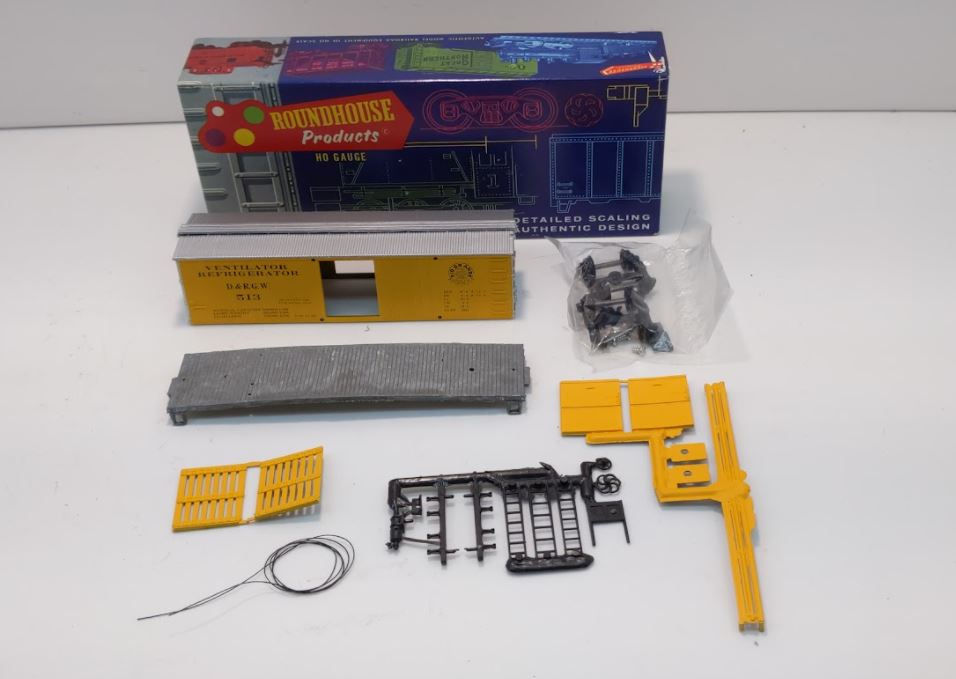 Roundhouse 3013 HO Scale Denver & Rio Grande Western 36' Ventilated Box Car Kit