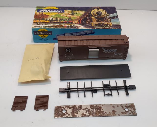 Athearn 5015 HO Scale ATSF Scout 40' Box Car Kit