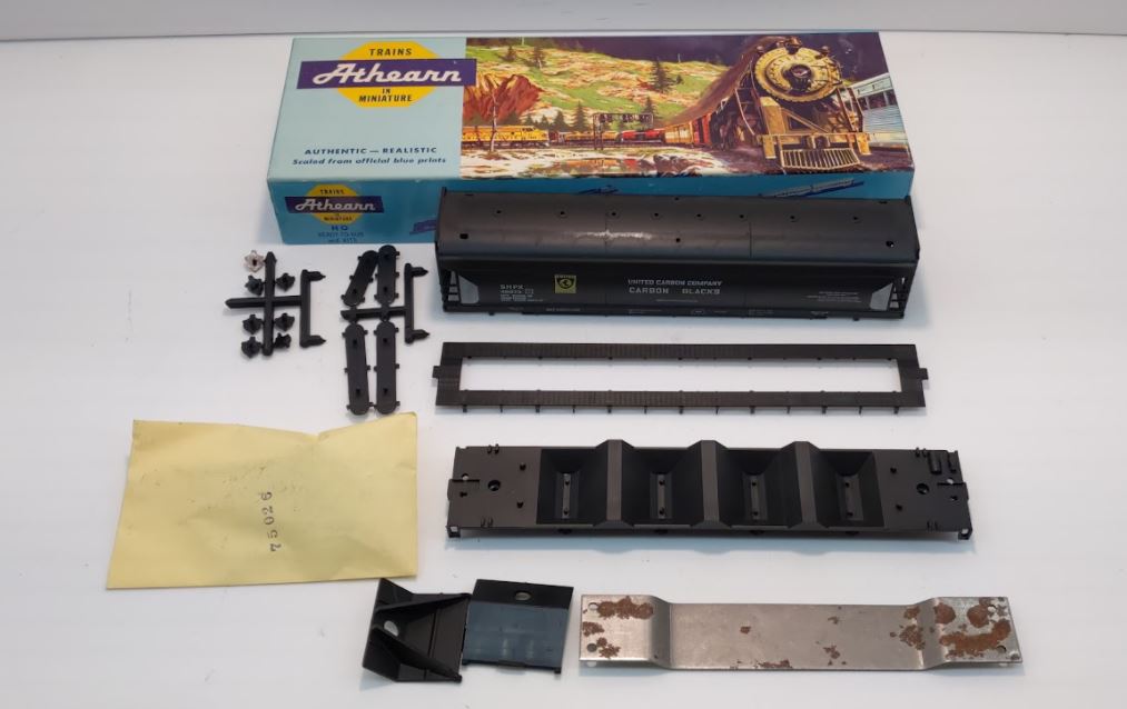 Athearn 1914 HO Scale United Carbon 55' ACF Center Flow Hopper Kit