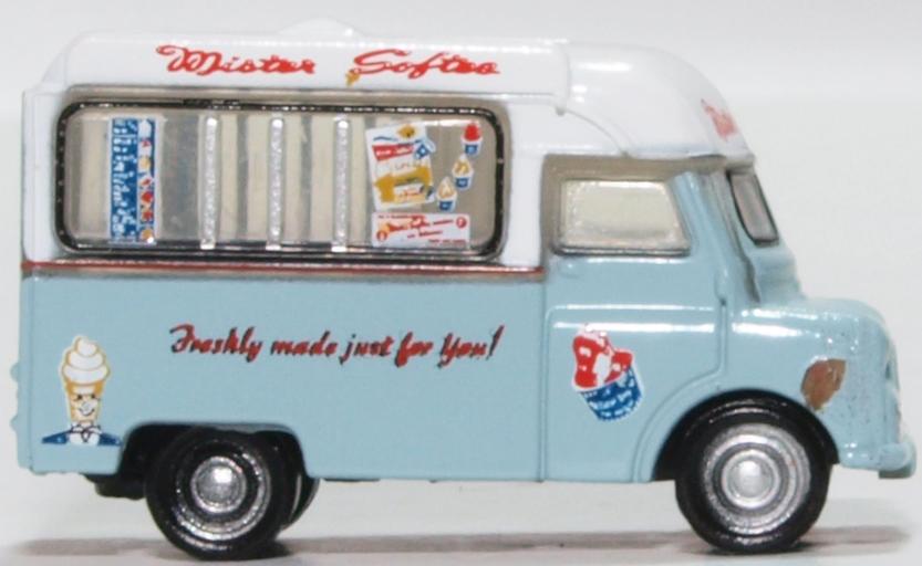 Oxford Diecast NCA021 1:148 Bedford CA Mister Softee Ice Cream Truck