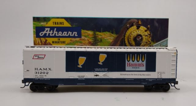 Athearn 5271 HO Scale Hamm's Beer 50 Ft. Plug Door Box Car # 31202 Kit