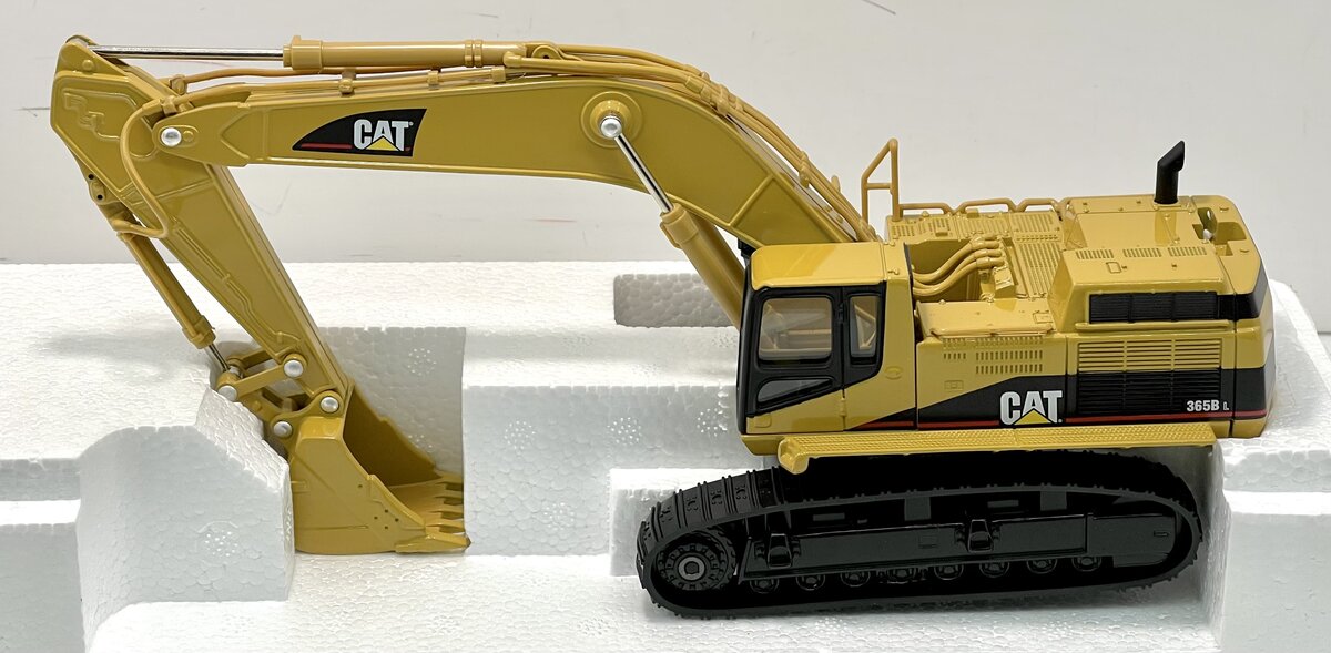 Norscot 55058 1:50 Caterpillar 365B L Core Classics Series II Excavator Vehicle