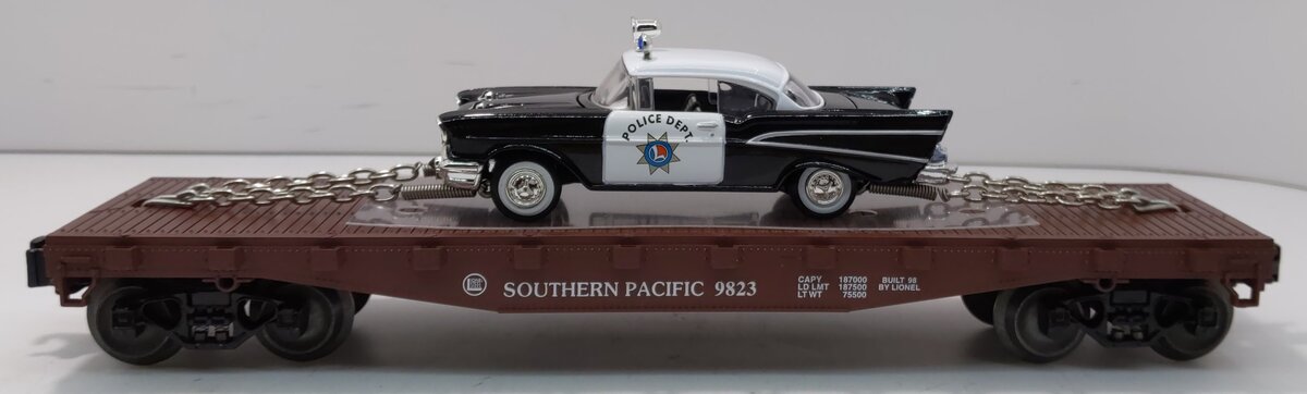 Lionel 6-26906 O Gauge Southern Pacific Flatcar w/ 1957 Chevy Police Car LN/Box