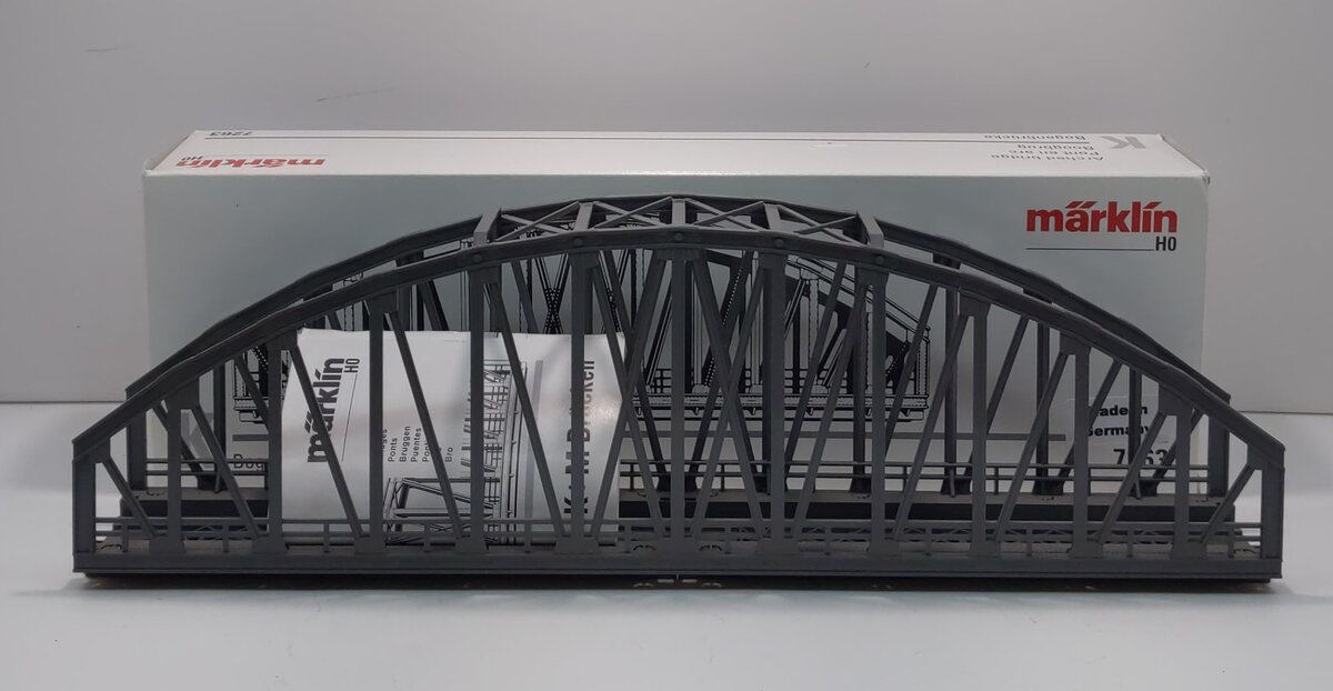 Märklin H0 7263 Pont en Arc pour K et M de Piste Plastique Märklin H0 7263 Pont en Arc pour K et M de Piste Plastique