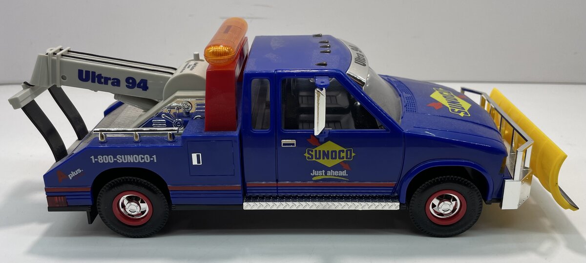 Sunoco Ultra 94 Collectors Edition Tow Truck w/Snow Plow Third of a Series