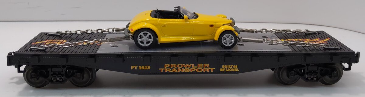 Lionel 6-17522 O Gauge Flatcar with Plymouth Prowler #9823 LN/Box