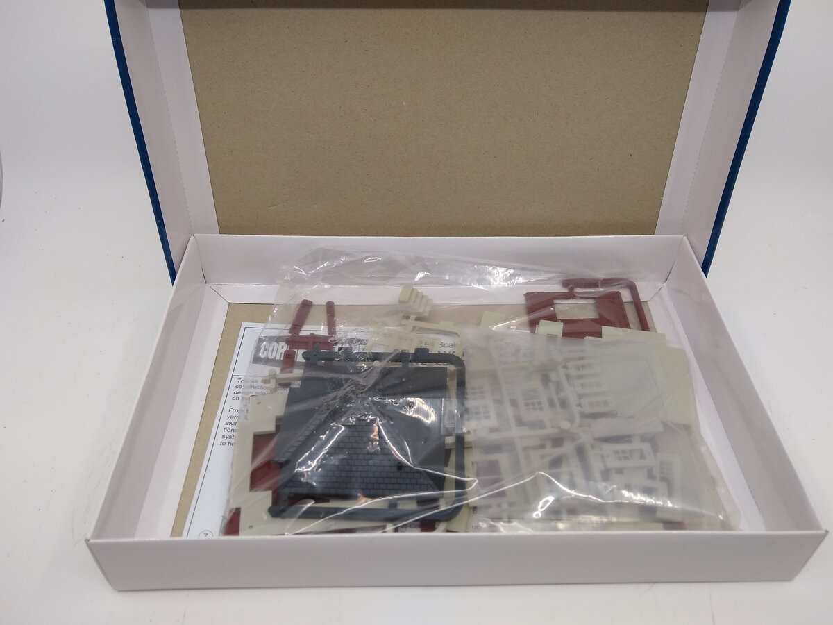 Walthers 933-2982 HO Scale PRR Pennsylvania Block/Interlocking Station Kit