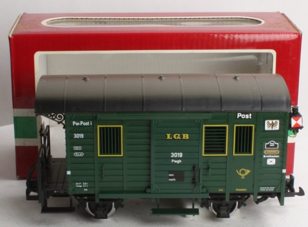 LGB 3019 G Scale Mail Post Car with Lights (Metal Wheels) LN/Box