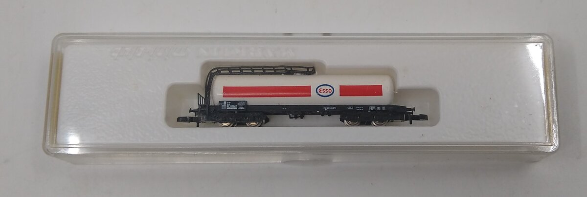 Marklin 8626 Z Scale Esso Oil Tanker Car LN/Box