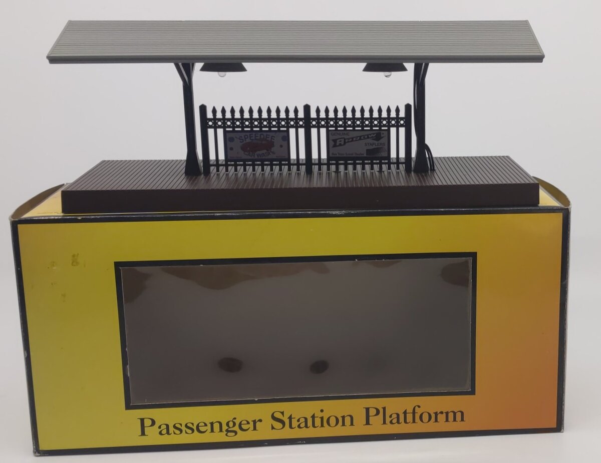 MTH 30-9006 O Gauge Passenger Station Platform (Gray Roof/Brown Base)