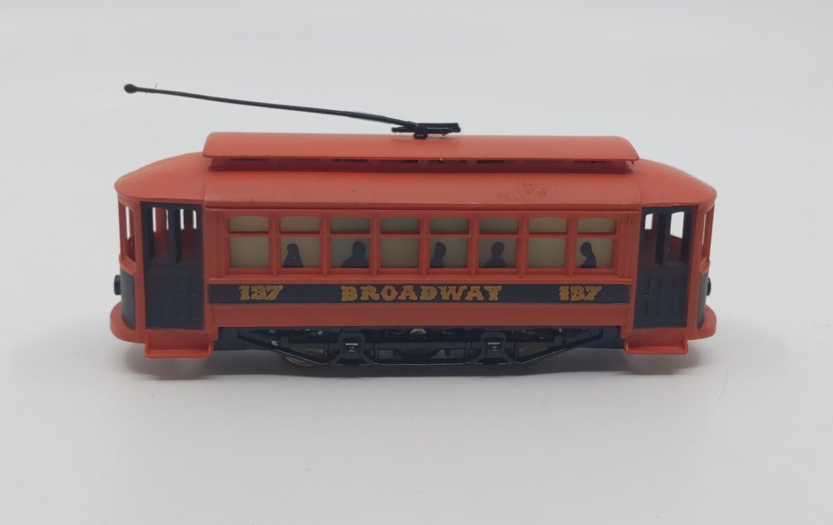 Tyco 214G HO Scale Broadway Trolley Car