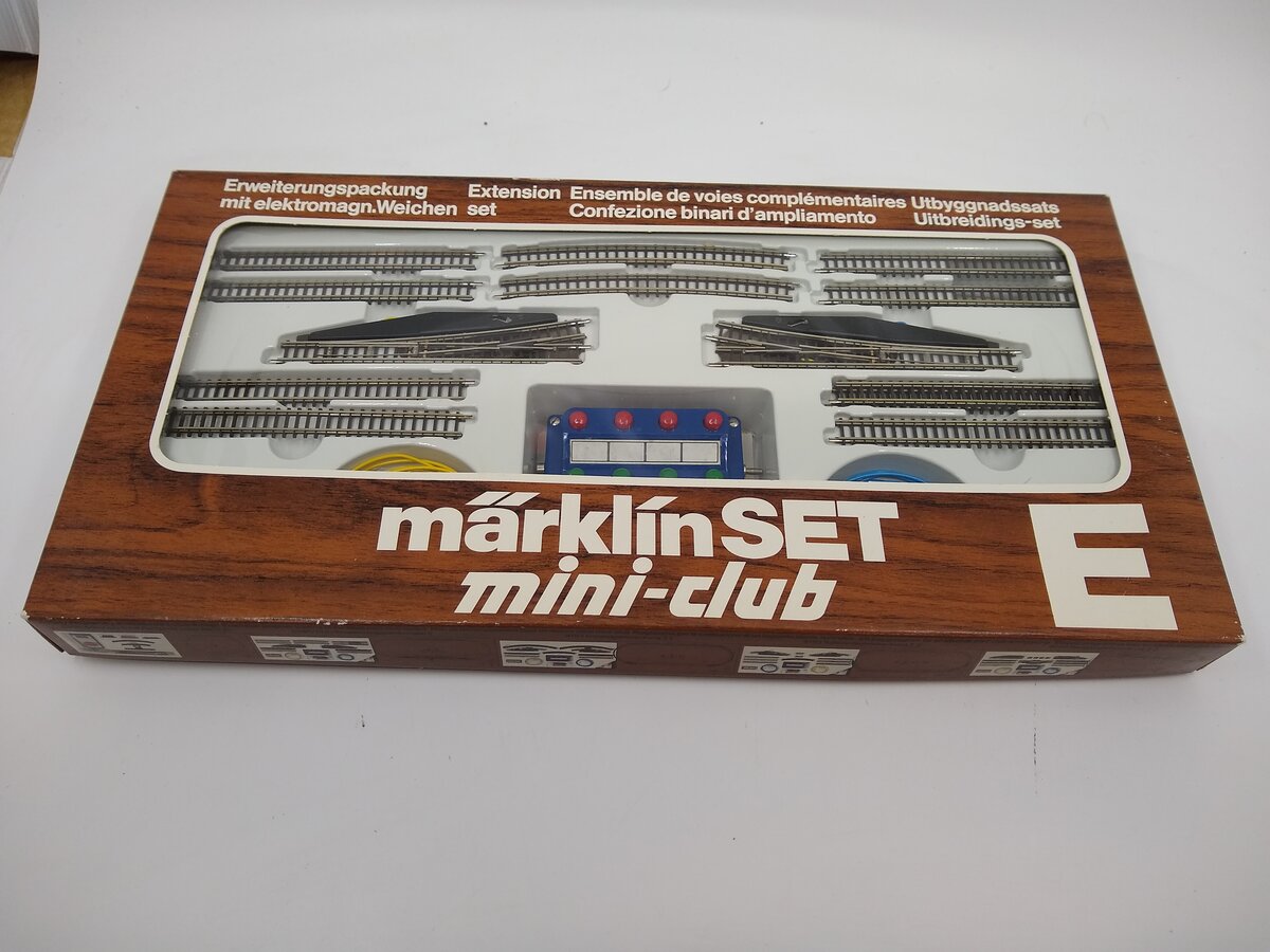 Marklin 8191 Z Extension Set E with Electric Turnouts