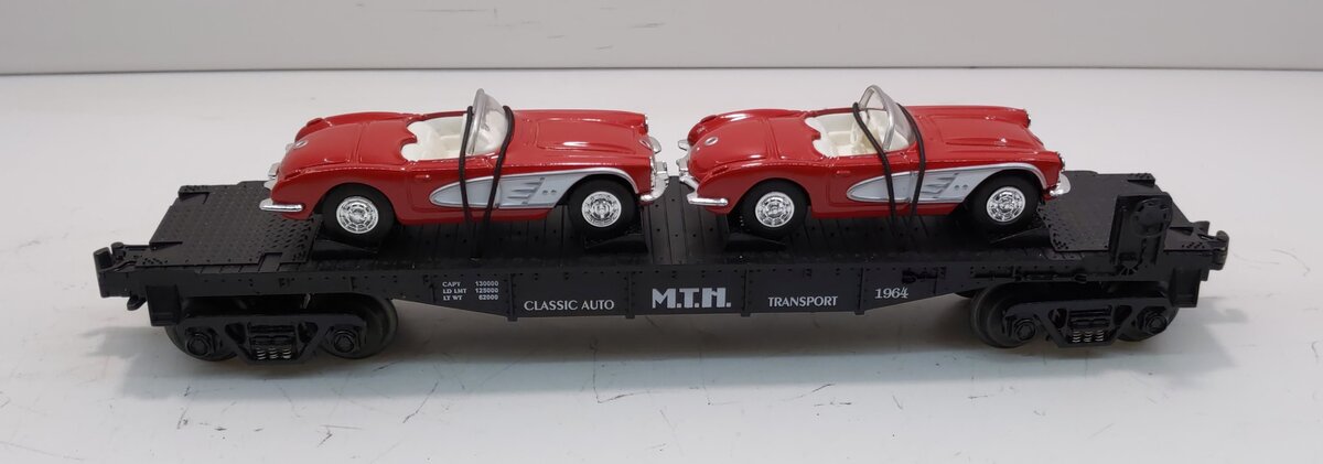 MTH 30-7624 O Gauge Auto Transport Flatcar with 2 Ertl '64 Corvettes #19640 LN/Box