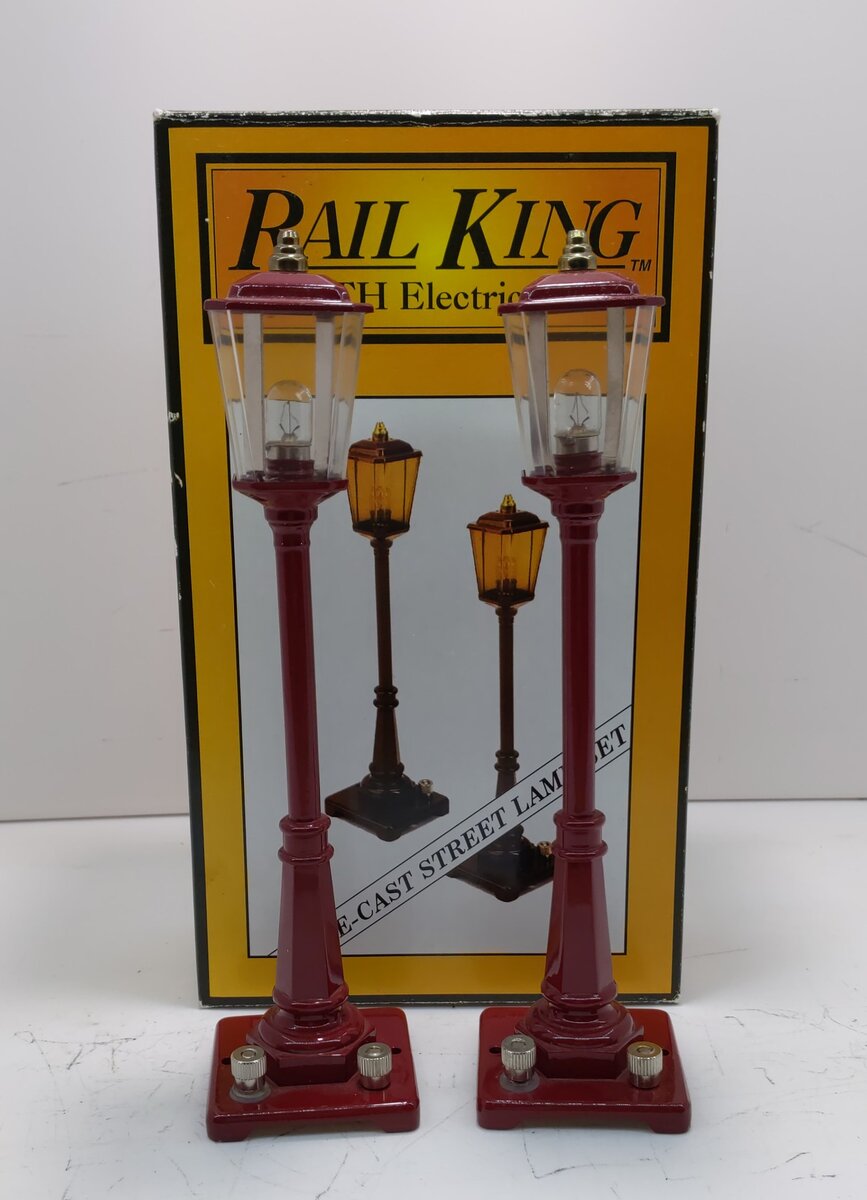 MTH MT-1027 #56 O Gauge Maroon Street Lamp Set (Set of 2) NIB