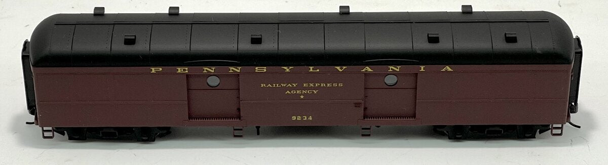 Walthers 932-5832 HO Scale Pennsylvania Messenger B60B Baggage Car LN/Box
