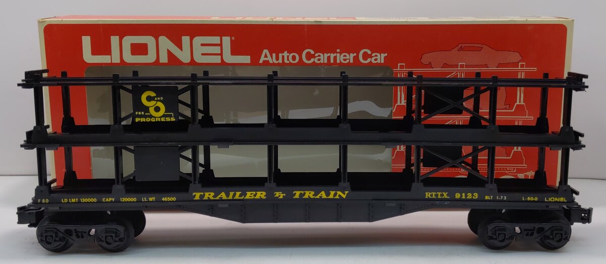Lionel 6-9123 O Gauge Chesapeake and Ohio 3-Tier Auto Carrier Car LN/Box