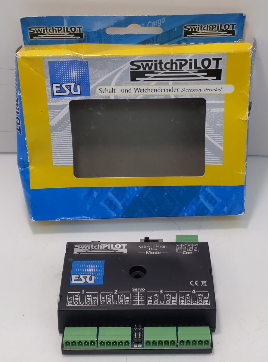 ESU 51800 SwitchPilot V1.0 DCC/MM 4WA + 2 Servo 1A