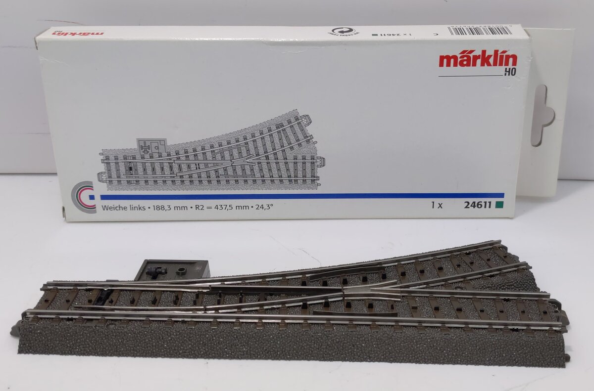 Marklin 24611 HO 17-1/4" R 24.3° C Track Left Hand Manual Switch Turnout