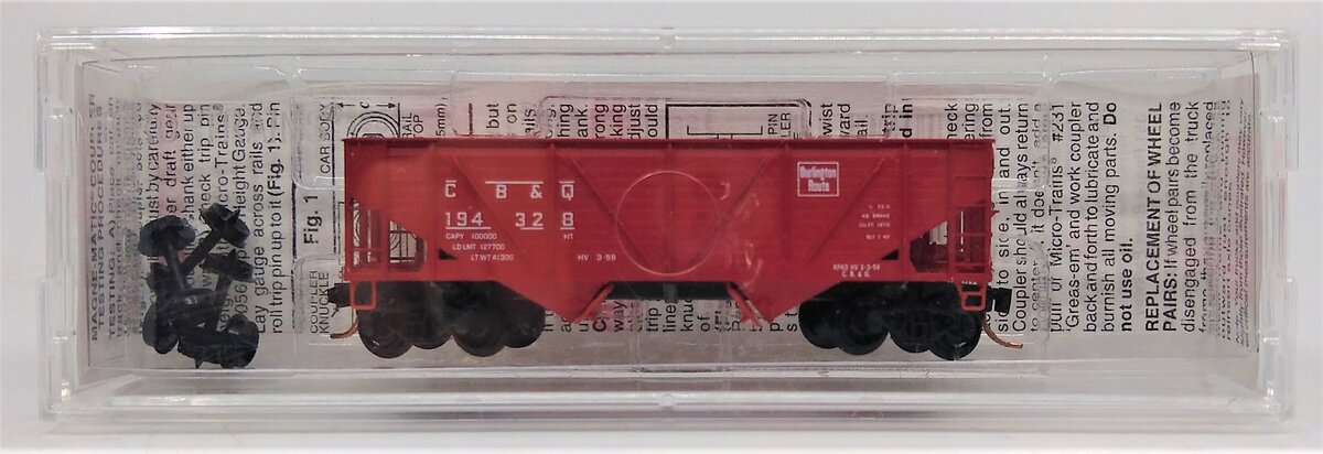 Micro-Trains 05700020 N CB&Q 33' Twin Bay Composite Side Hopper #194328 LN/Box