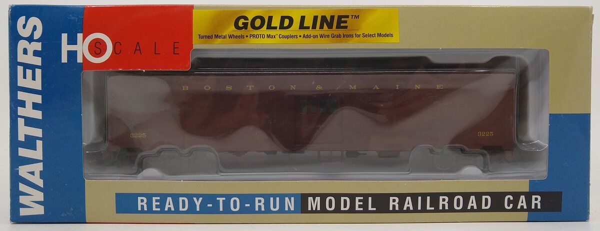 Walthers 932-4170 HO Scale Boston & Maine Troop Sleeper Express Car #3225 LN/Box