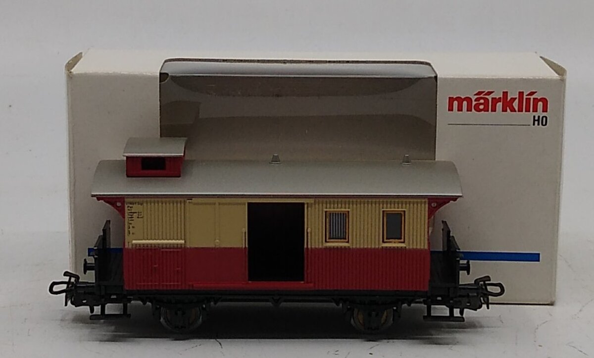 Marklin 4108 HO Scale German Local Baggage Car